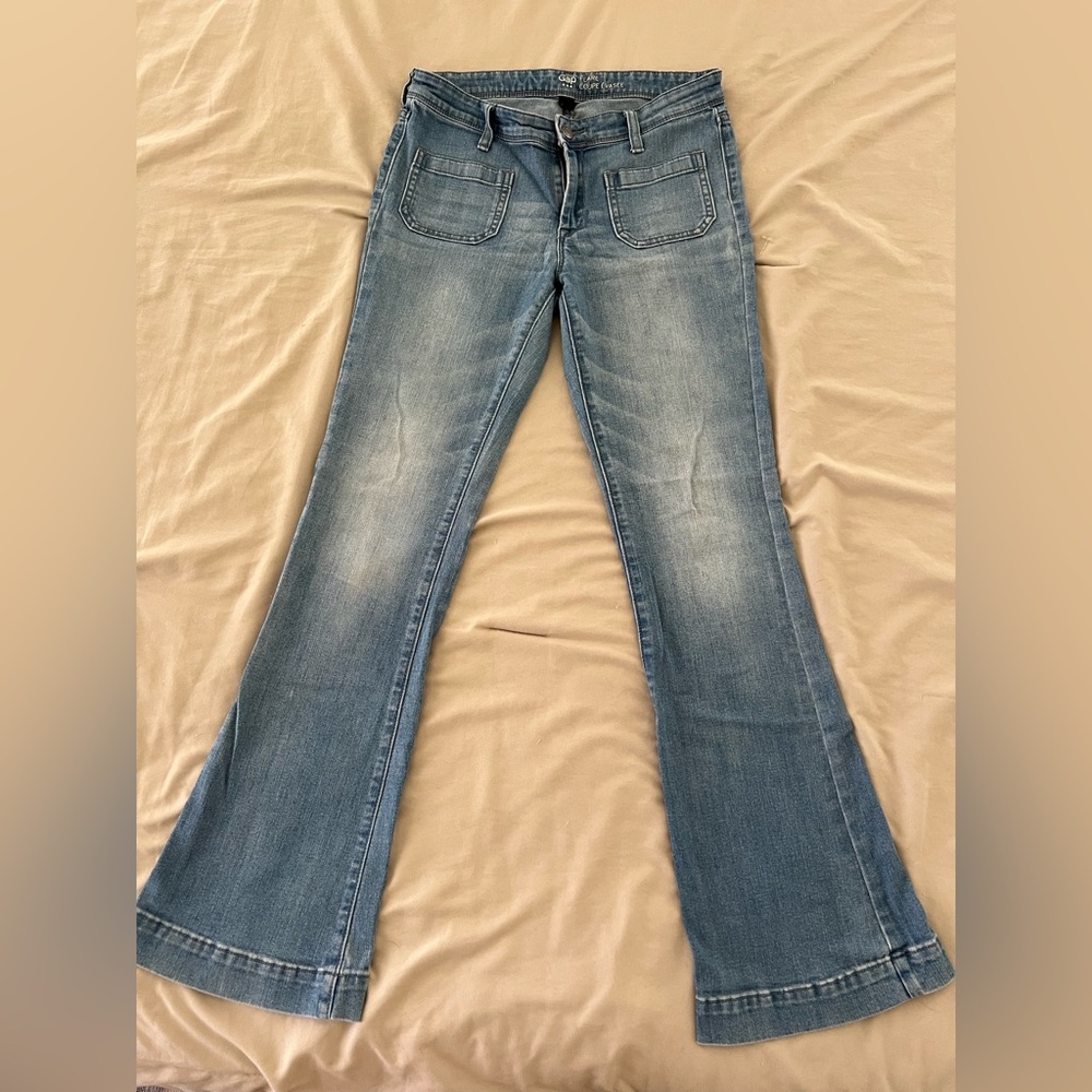 Gap 1969 Flare Jeans Women’s Size 4/27R – Light Wash Patch Pocket Denim